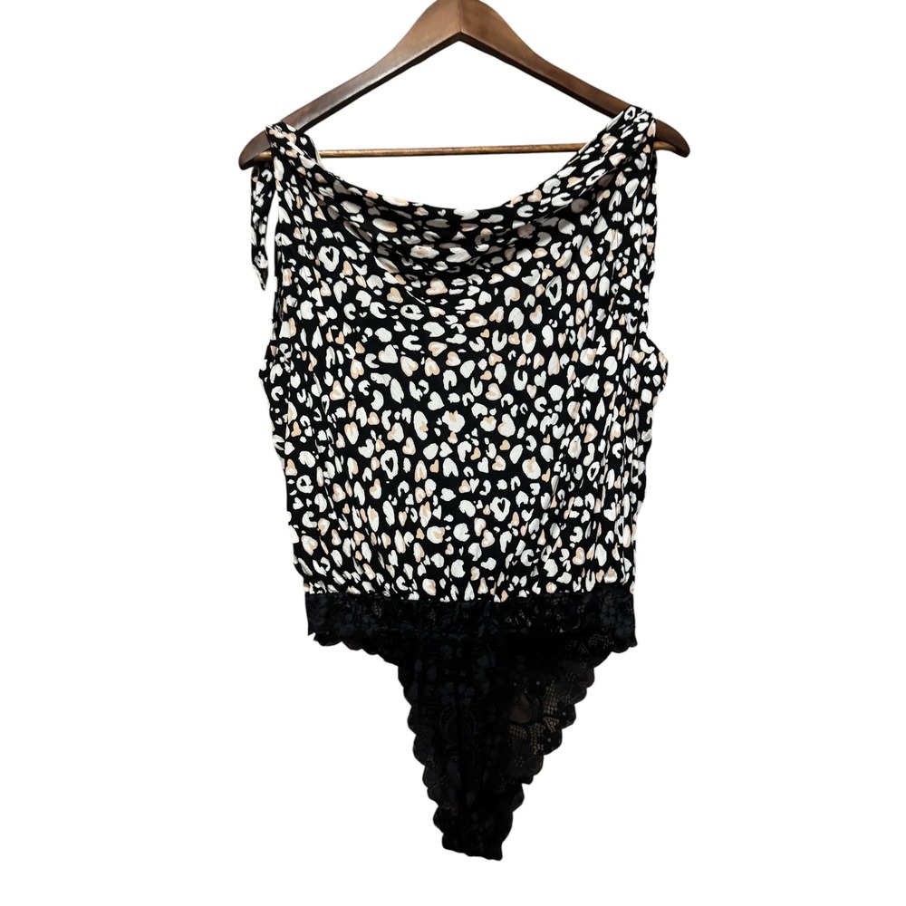 Free People‎ Intimately Bodysuit Womens Small Black Leopard Heart Lace Excellent